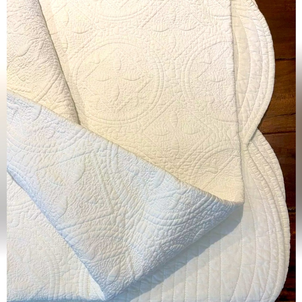 Calla Angel Sage Garden Luxe Cotton King Quilt